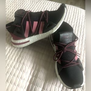 Womens Adidas Arkyn Originals